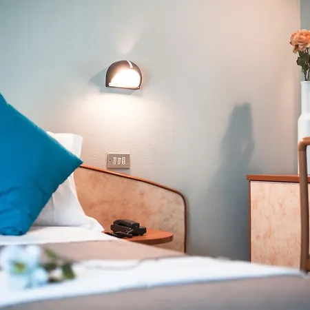 Готель Family Mediterraneo - Azzurro Club 3*