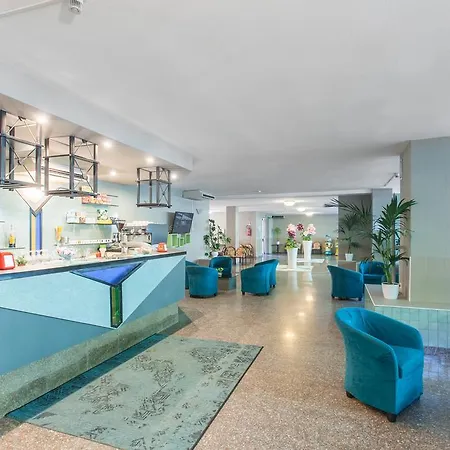 Family Mediterraneo - Azzurro Club Готель